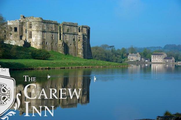 Carew Inn Exteriör bild